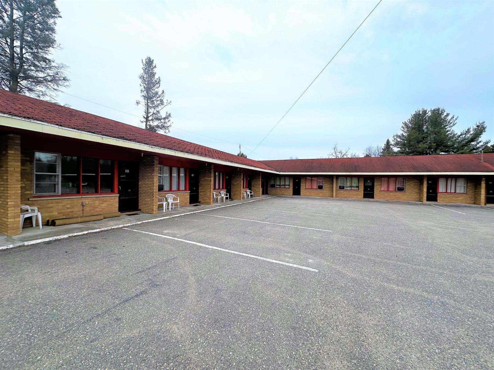 Red Top Motor Inn Iron Bridge Exterior foto